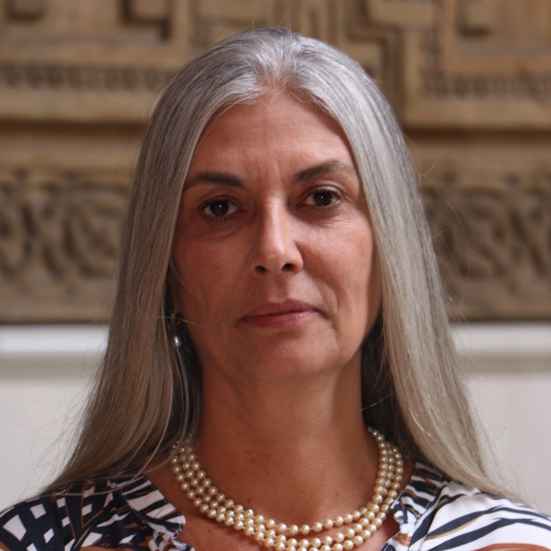 Maria de Lourdes Aguiar Oliveira